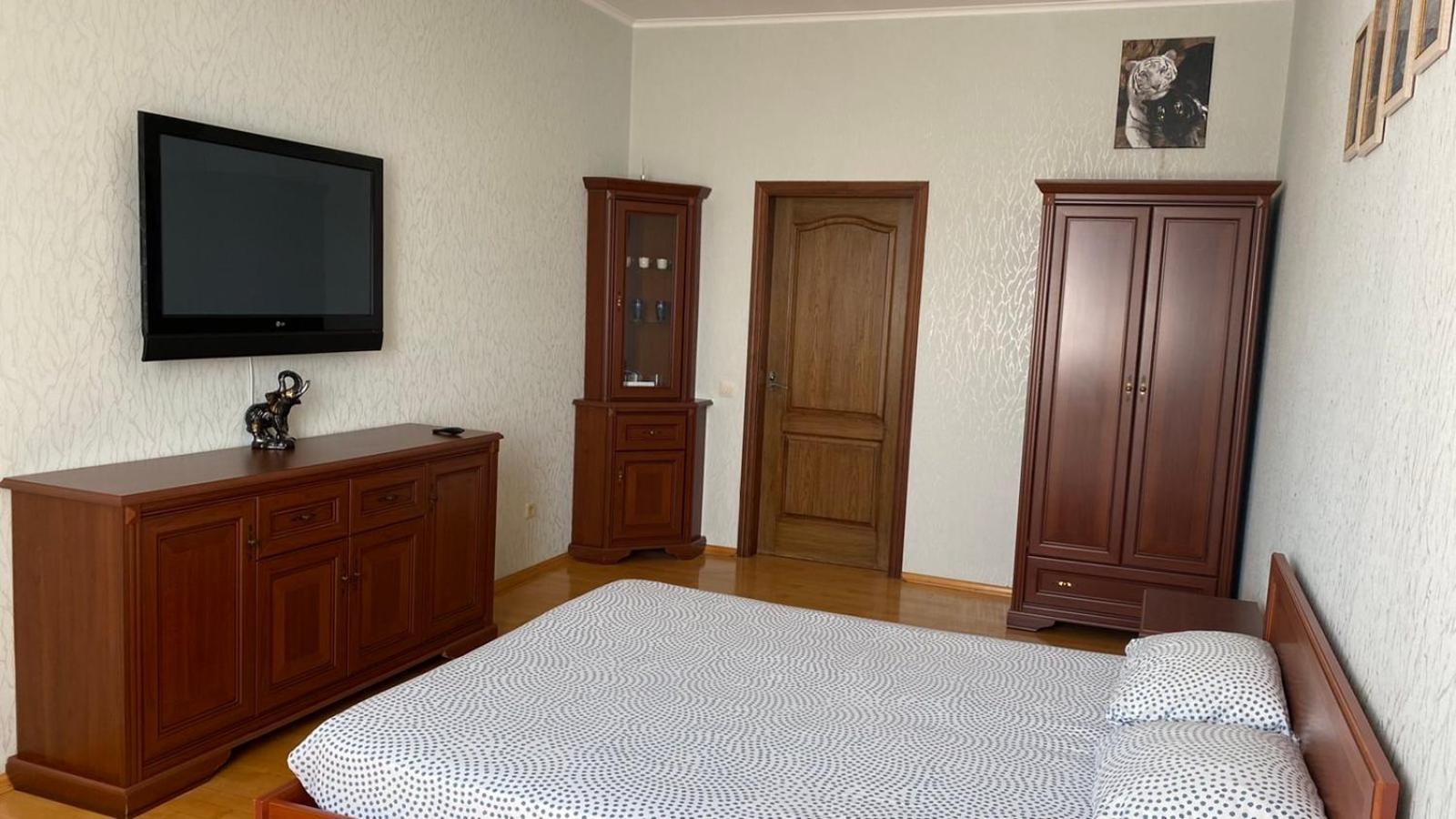 Comfortable Apartment On The Obolon Kiev Ngoại thất bức ảnh
