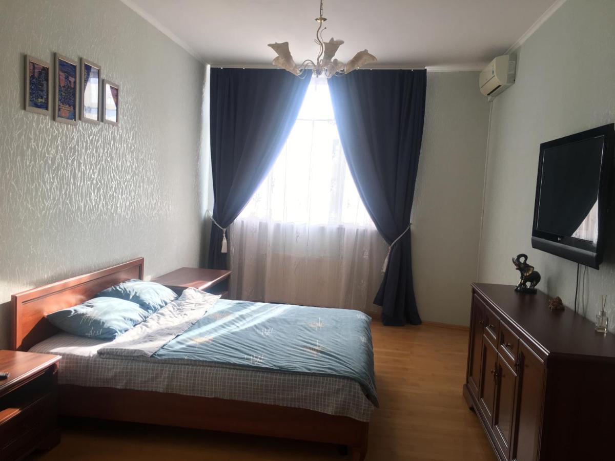 Comfortable Apartment On The Obolon Kiev Ngoại thất bức ảnh
